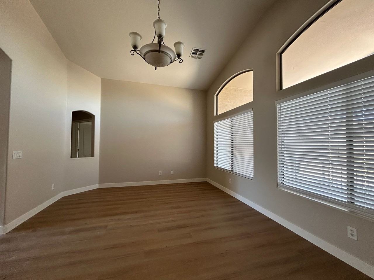 434 E Chicory Pl - Photo 6 of 15