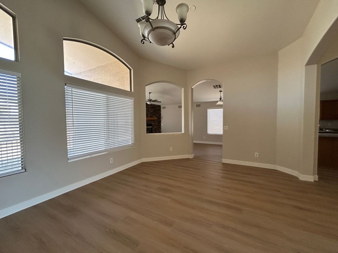 434 E Chicory Pl - Photo 7 of 15