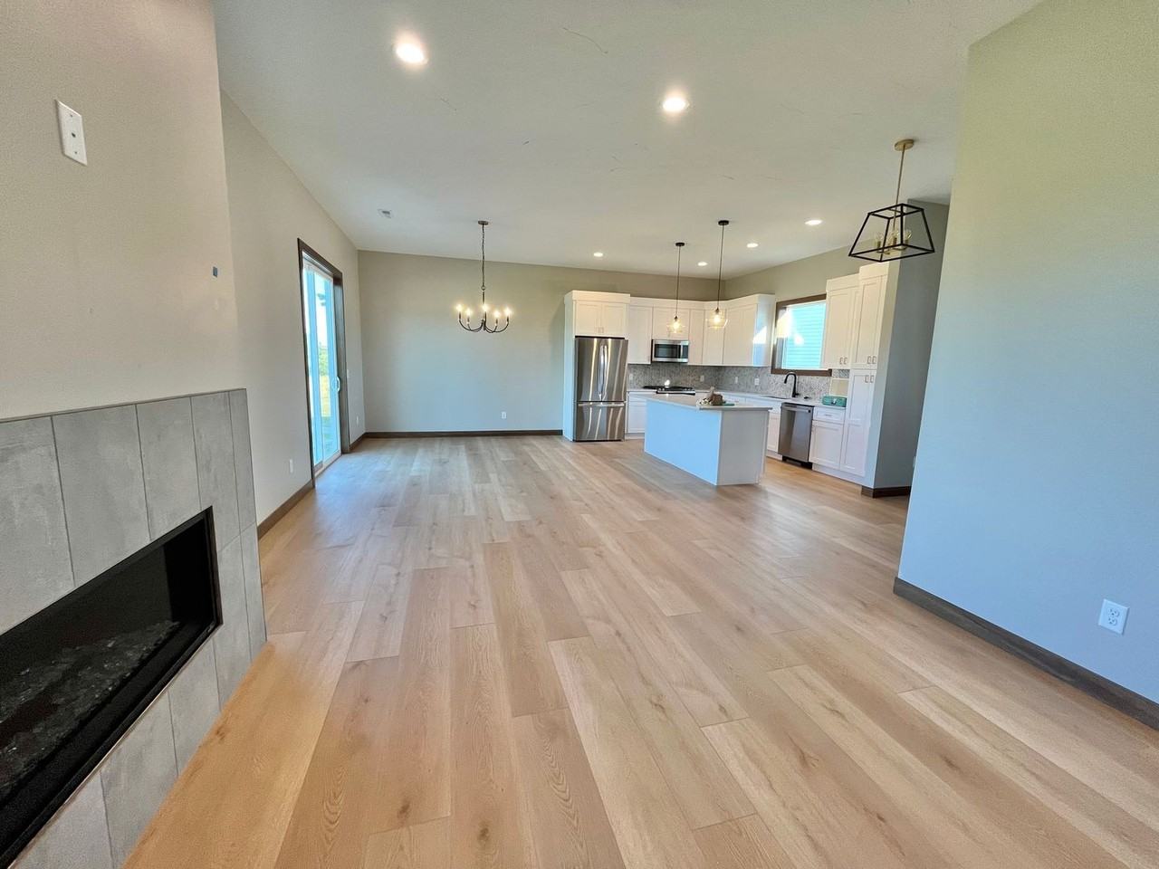 5525 W Liberator Cir - Photo 7 of 29