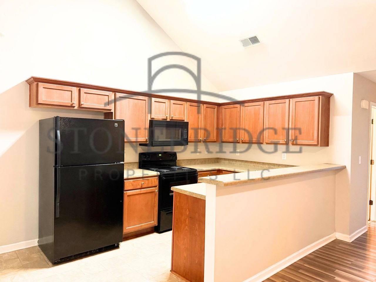 532 Castlebury Ln - Photo 4 of 9