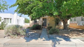 featured image of 435 Lafayette Pl Ne