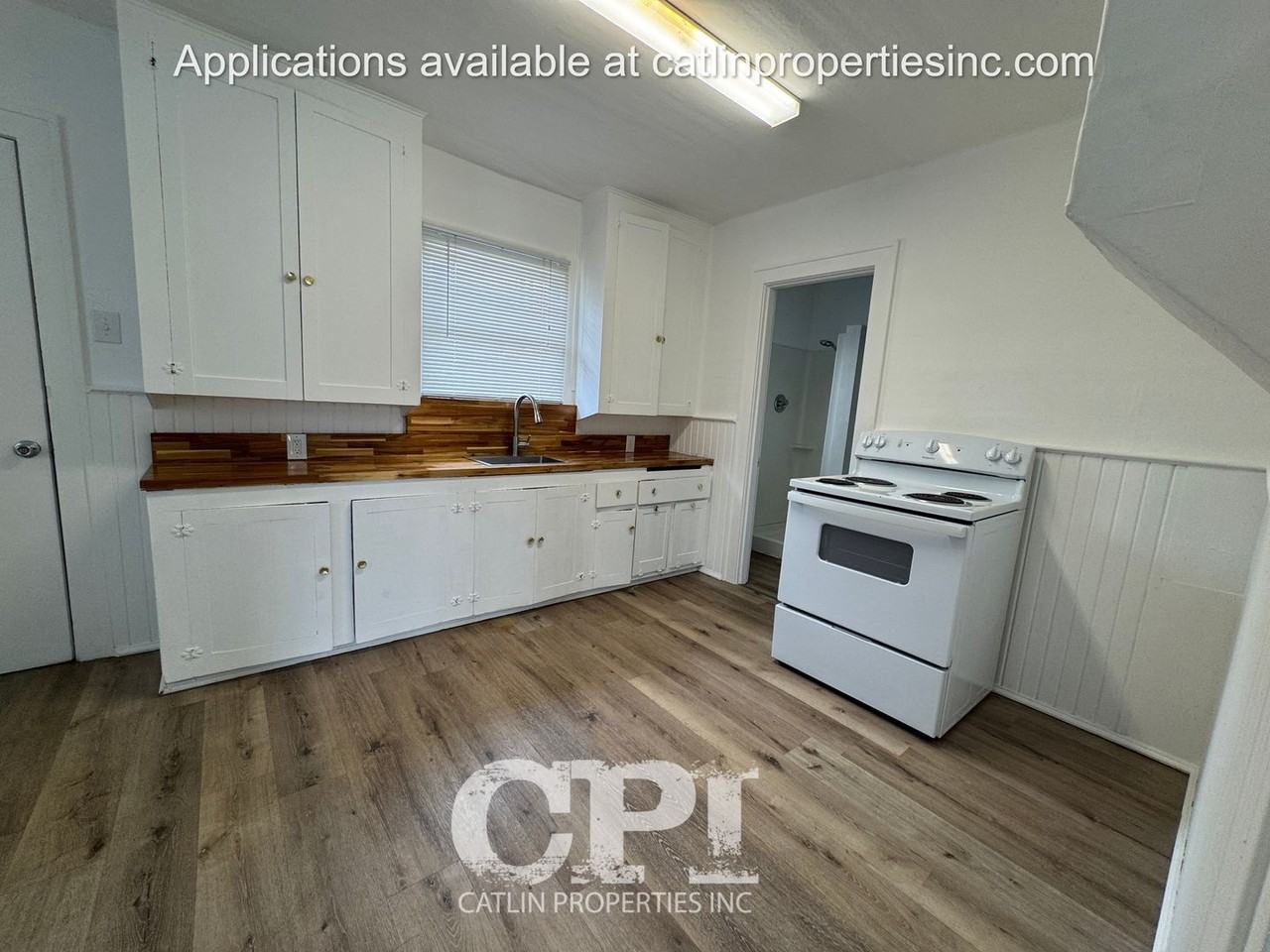 238 B St Sw #A - Photo 4 of 12