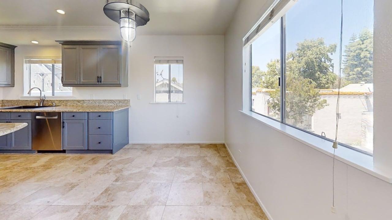 630 Mira Mar Ave - Photo 7 of 15