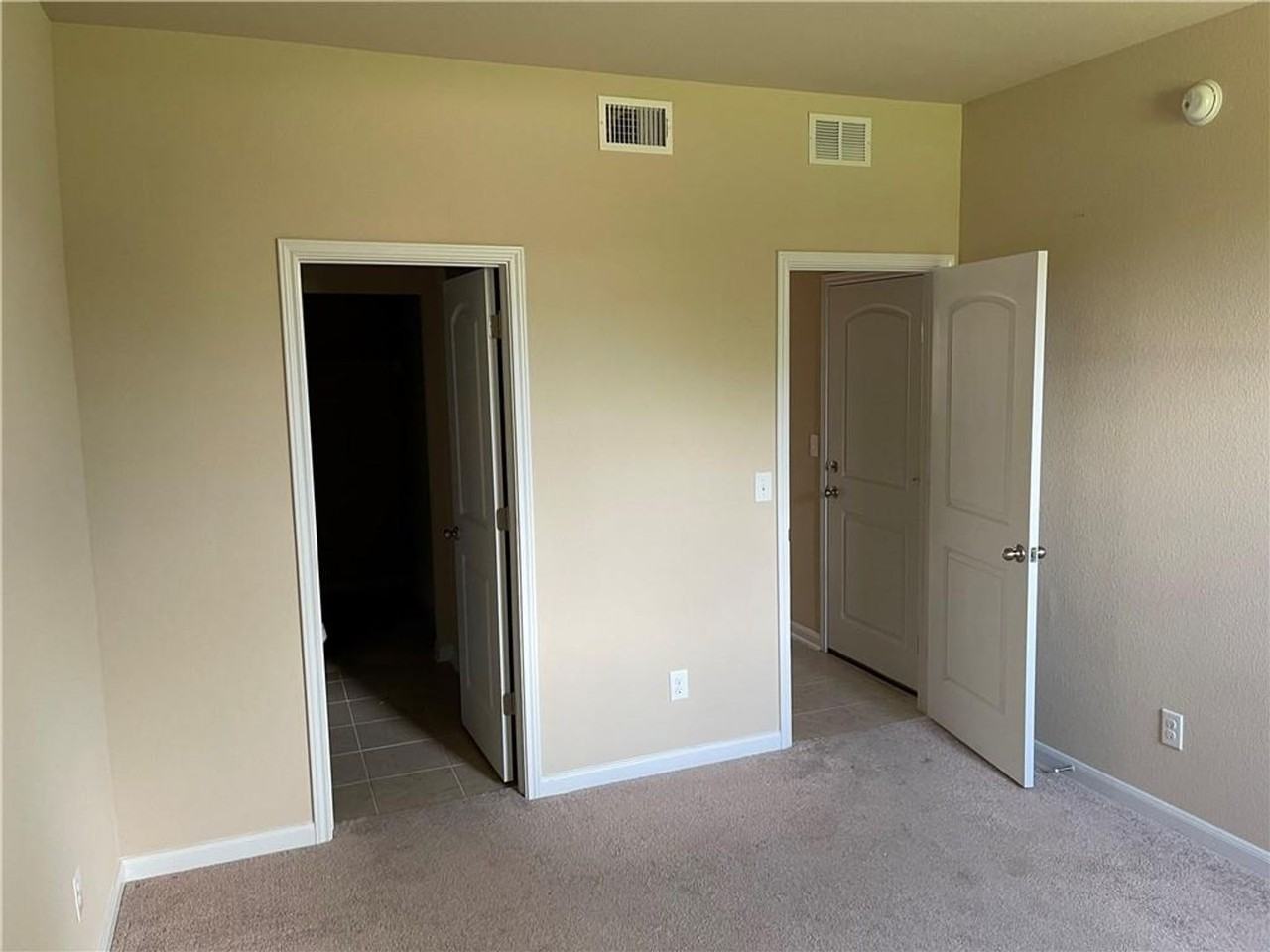 1420 Nevarez - Photo 7 of 9