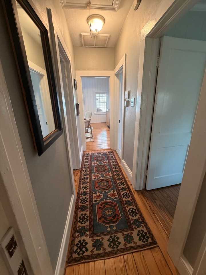 223 44th St - Photo 7 of 50