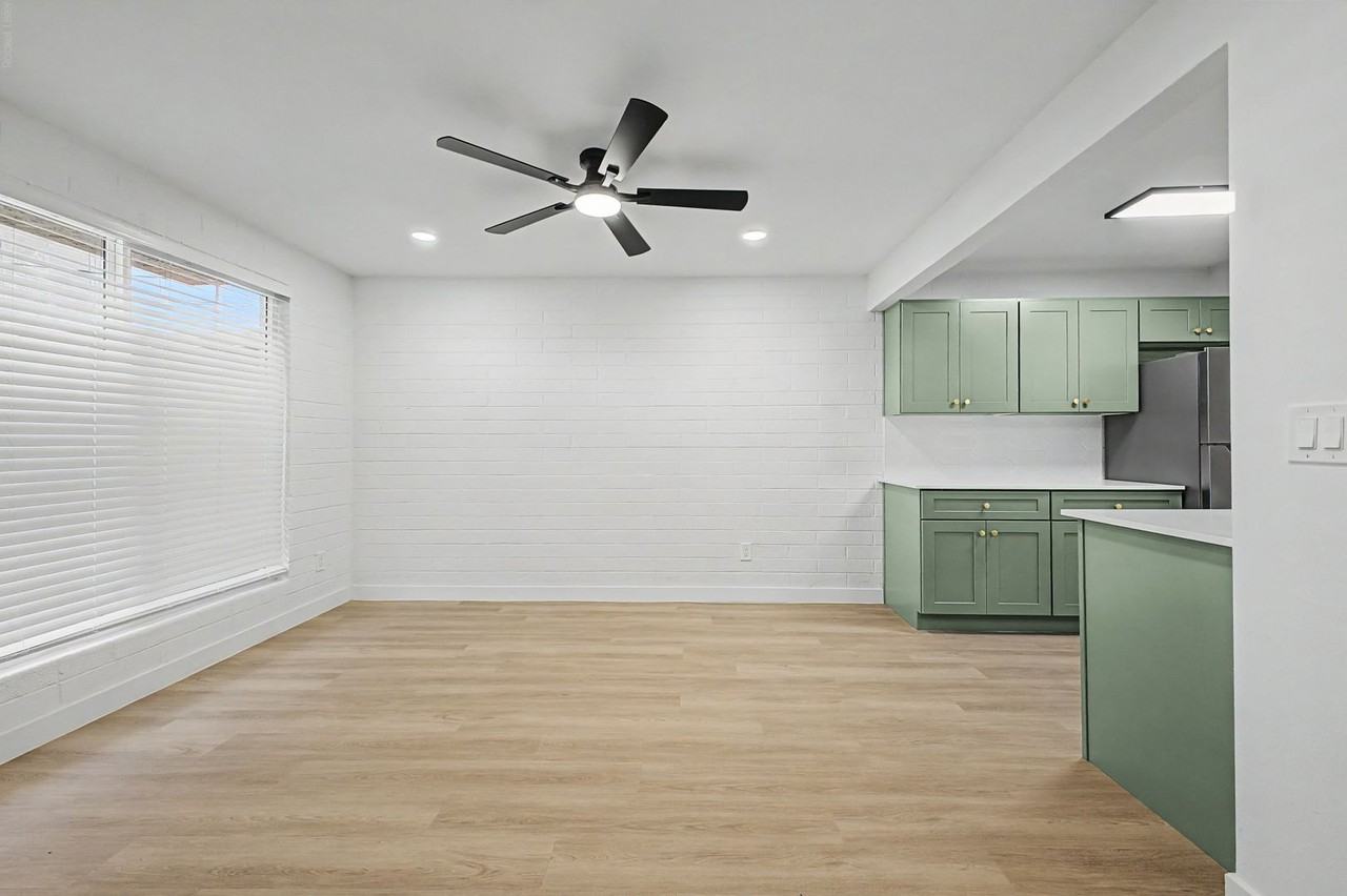 1803 E Concorda Dr #10 - Photo 4 of 29