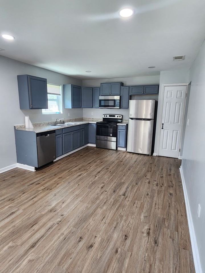 728 Bacon Rd - Photo 4 of 13
