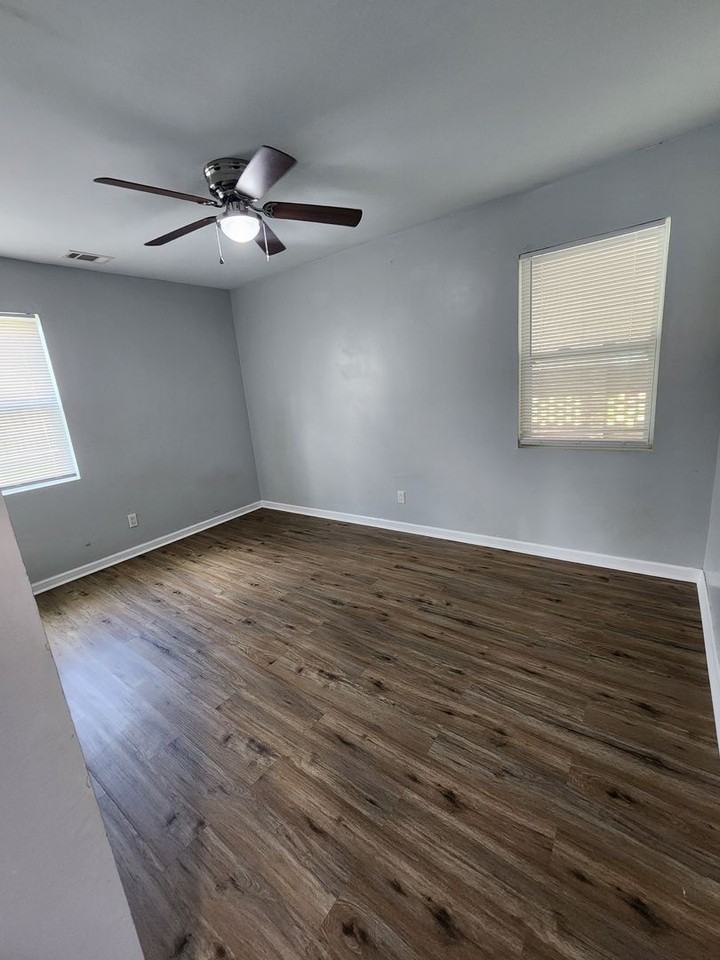 728 Bacon Rd - Photo 7 of 13