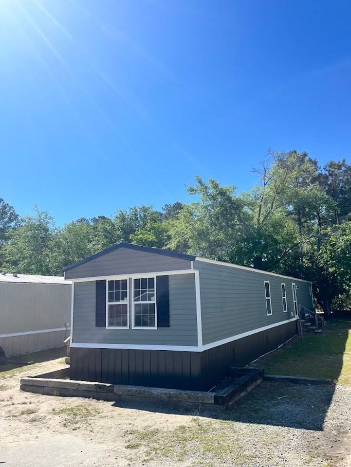5627 Hardwick Ln - Photo 2 of 27