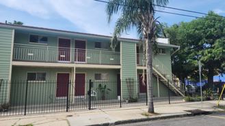 1835 Burgundy St - Photo 1 of 1