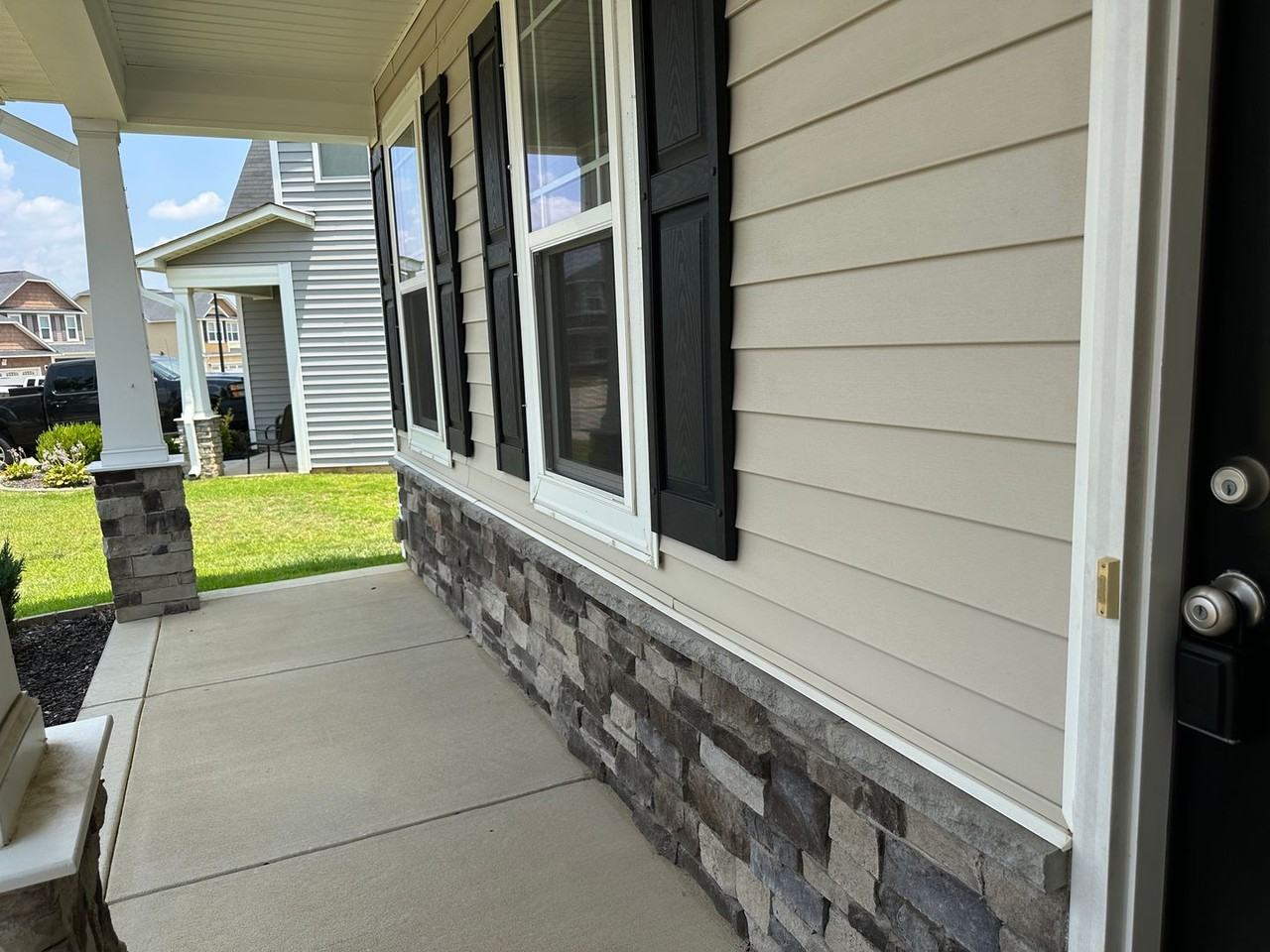 5233 Debut Ave - Photo 2 of 37