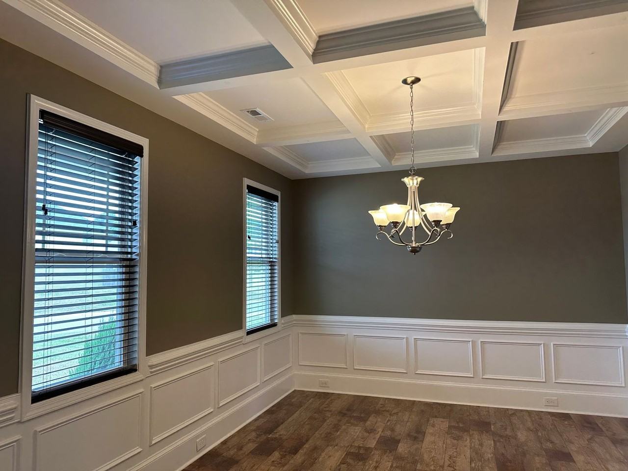 5233 Debut Ave - Photo 5 of 37