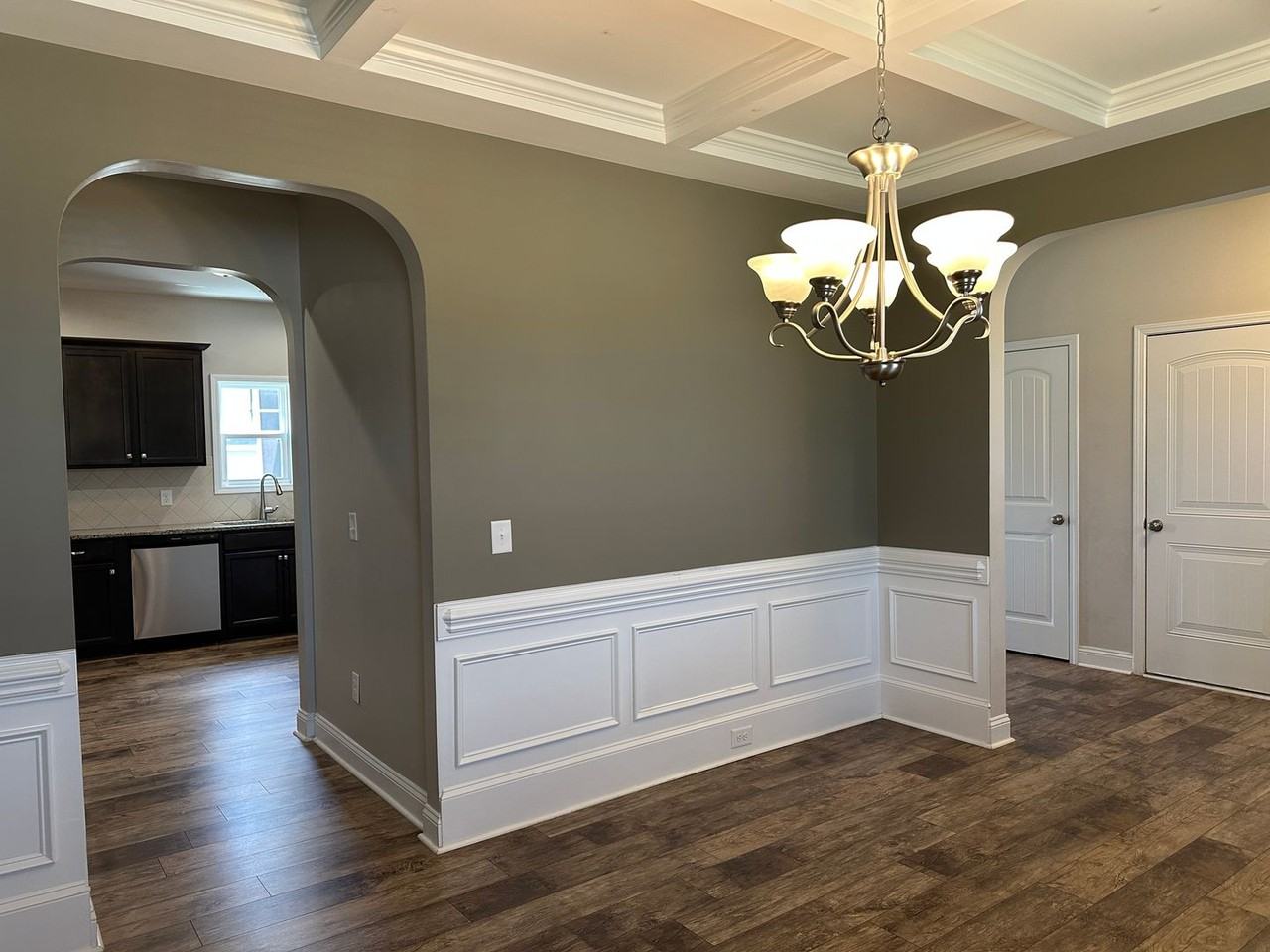 5233 Debut Ave - Photo 6 of 37