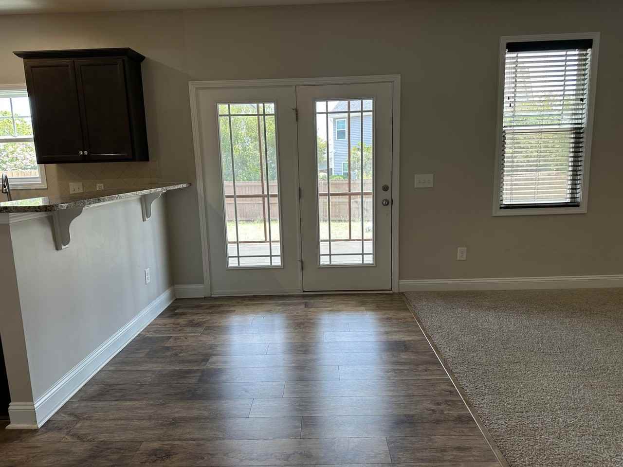 5233 Debut Ave - Photo 7 of 37