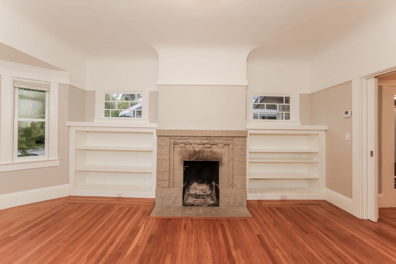 1734 Lincoln St - Photo 4 of 25