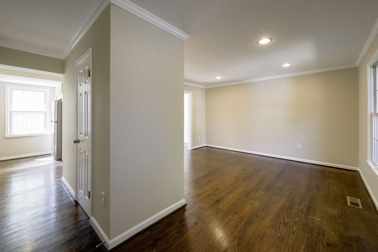 4 Ritchfield Ct - Photo 5 of 42