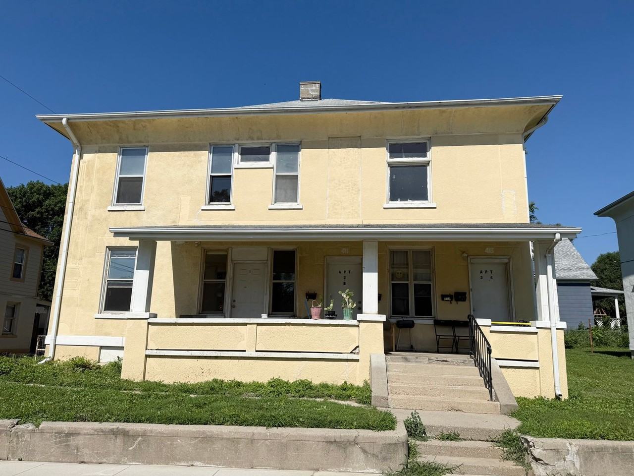 411 George St
