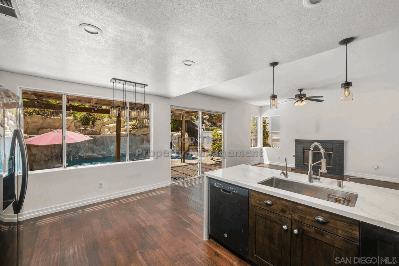 1690 Mountain Pass Cir - Photo 4 of 17