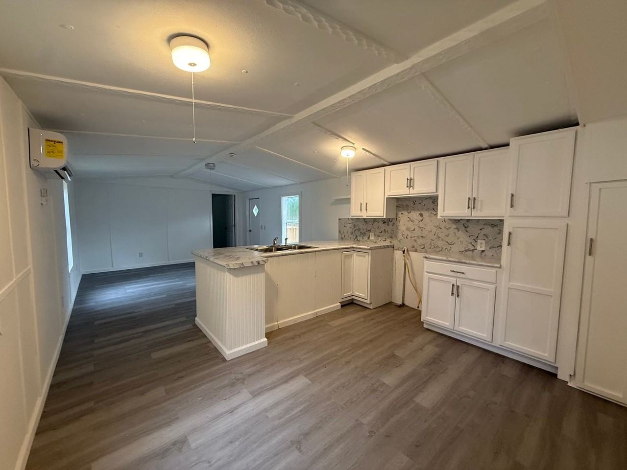 198 Painter Rd Ne - Photo 2 of 10