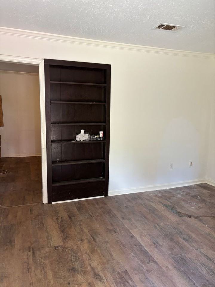 410 Oneida Ave - Photo 7 of 7