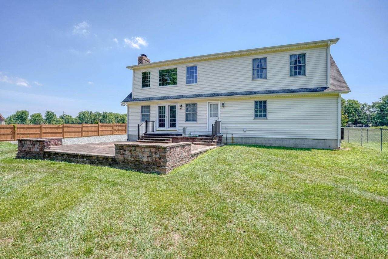 259 Blackbird Forest Rd - Photo 4 of 37