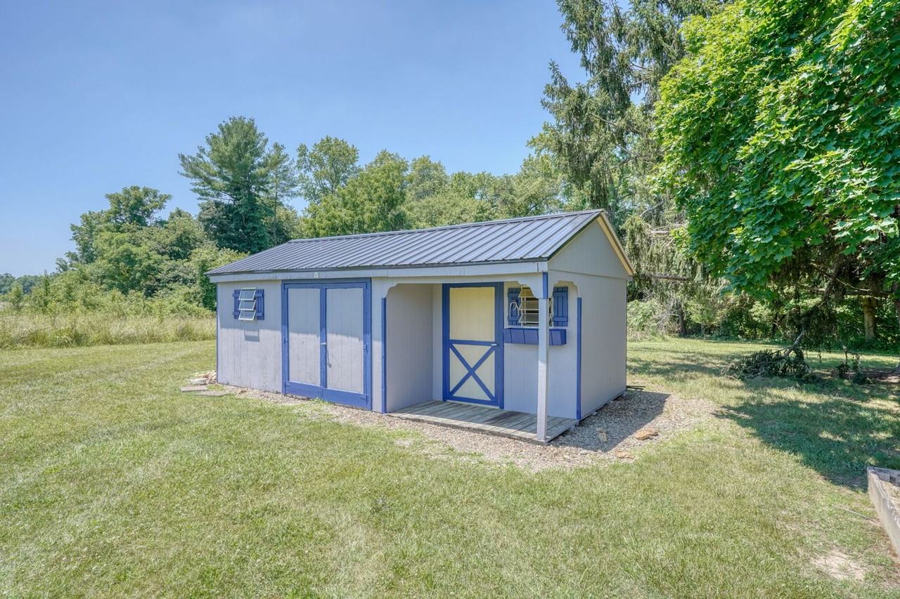 259 Blackbird Forest Rd - Photo 5 of 37