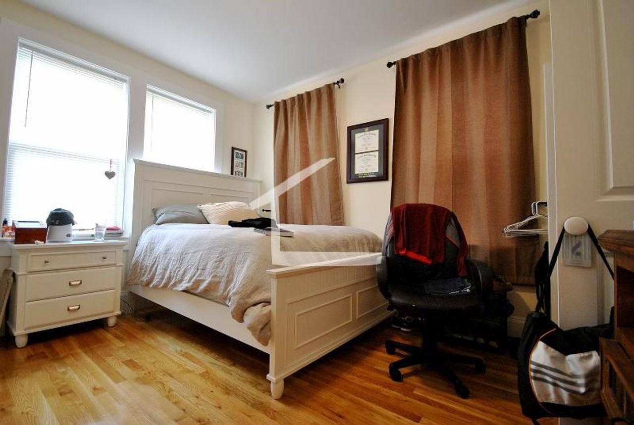 12 Larose Pl - Photo 5 of 18