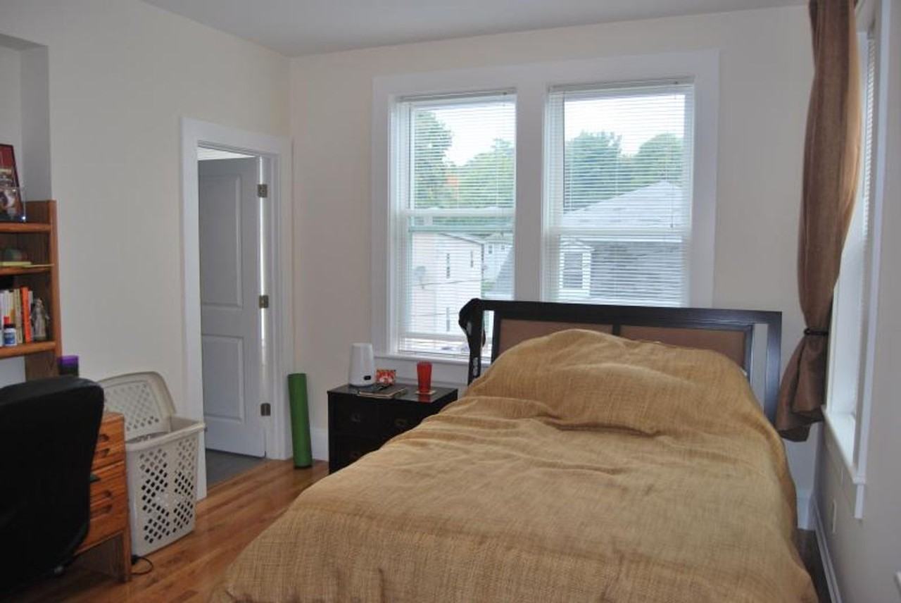 12 Larose Pl - Photo 6 of 18