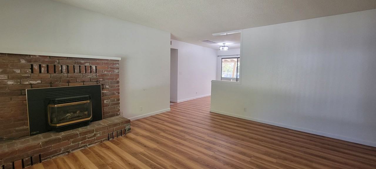21855 Belmont Dr - Photo 3 of 21