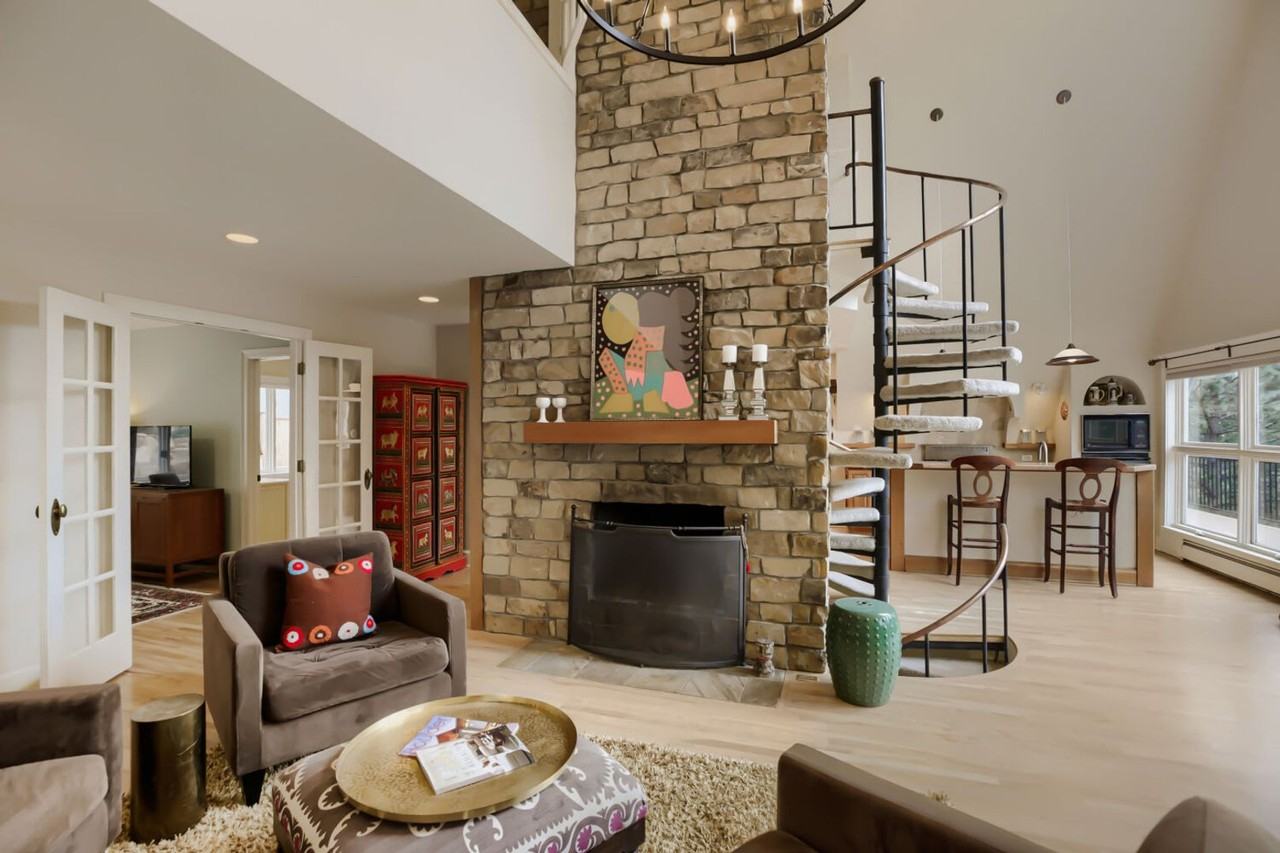 545 Bow Mountain Rd - Photo 7 of 33