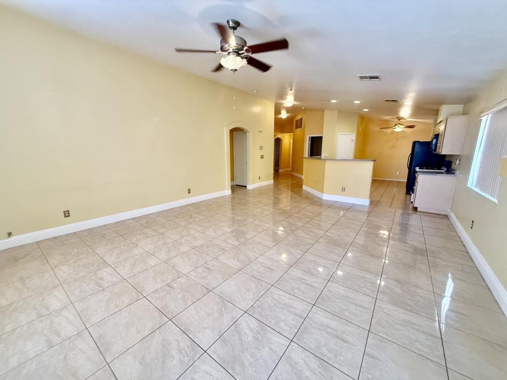 4851 Stormy Ridge St - Photo 7 of 22