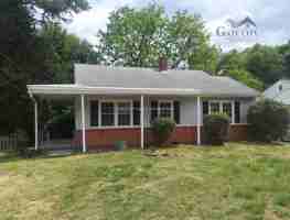 featured image of 1218 Guyer St