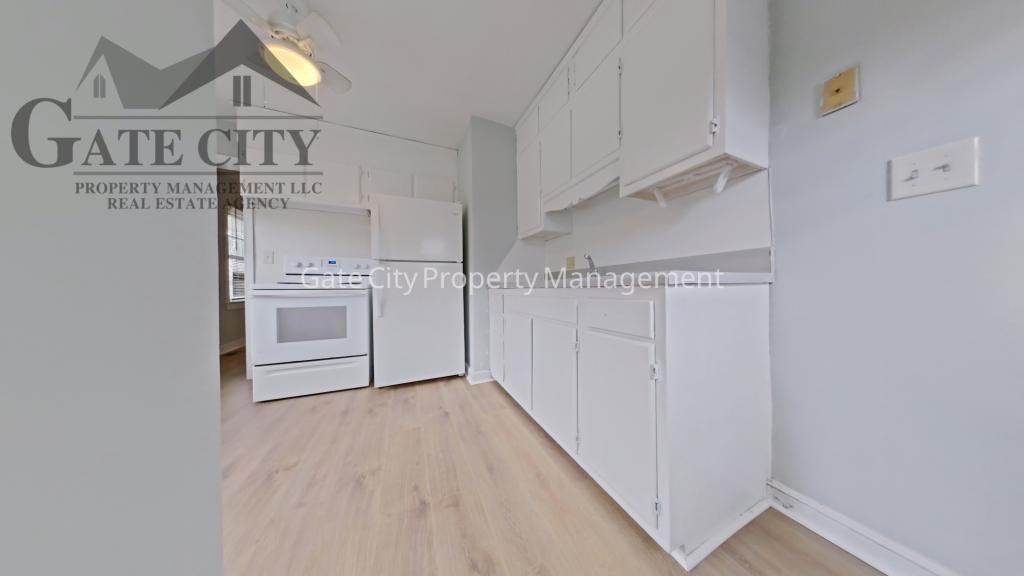1218 Guyer St - Photo 3 of 8