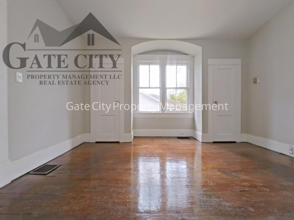 1006 Holton Pl Apt B - Photo 6 of 9