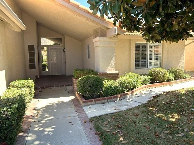 2800 Banyan Tree Ln - Photo 2 of 14