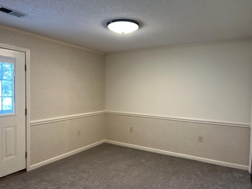 141 Rolling Oaks St Apt B - Photo 6 of 8