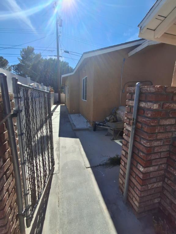44141 11th St W - Photo 2 of 17