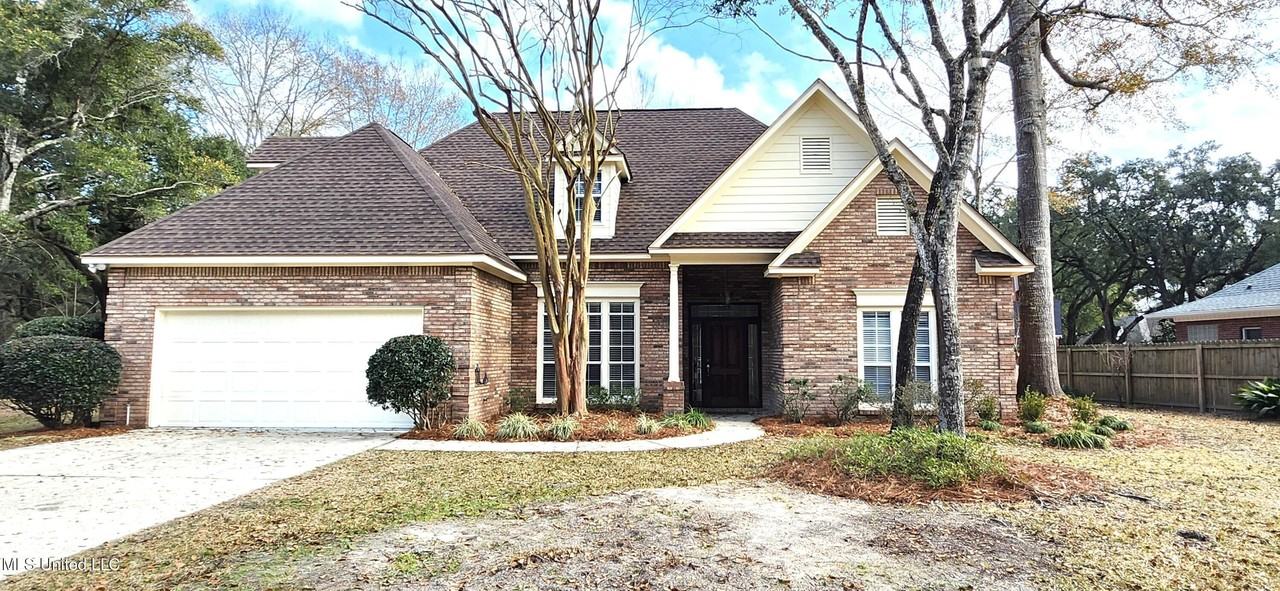3829 Versailles Ct