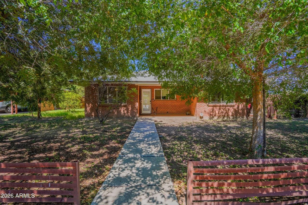 351 E Encanto Dr - Photo 2 of 50