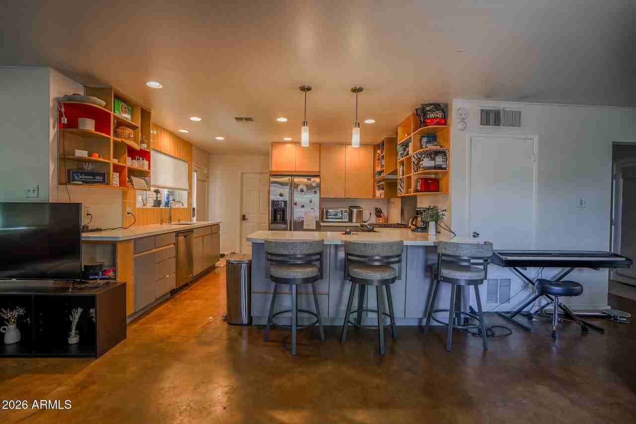 351 E Encanto Dr - Photo 5 of 50