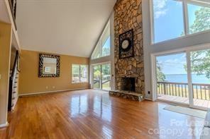 256 Greenbay Rd - Photo 6 of 43