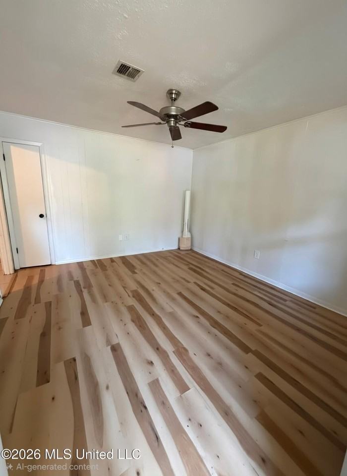 111 N Island View Ave - Photo 3 of 11