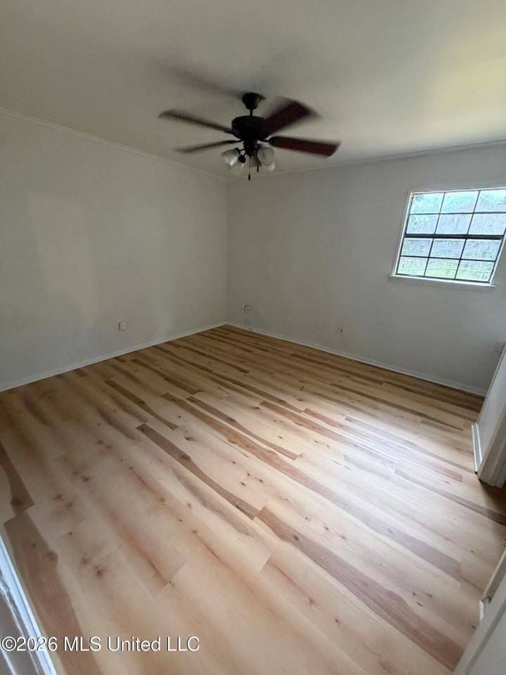 111 N Island View Ave - Photo 7 of 11