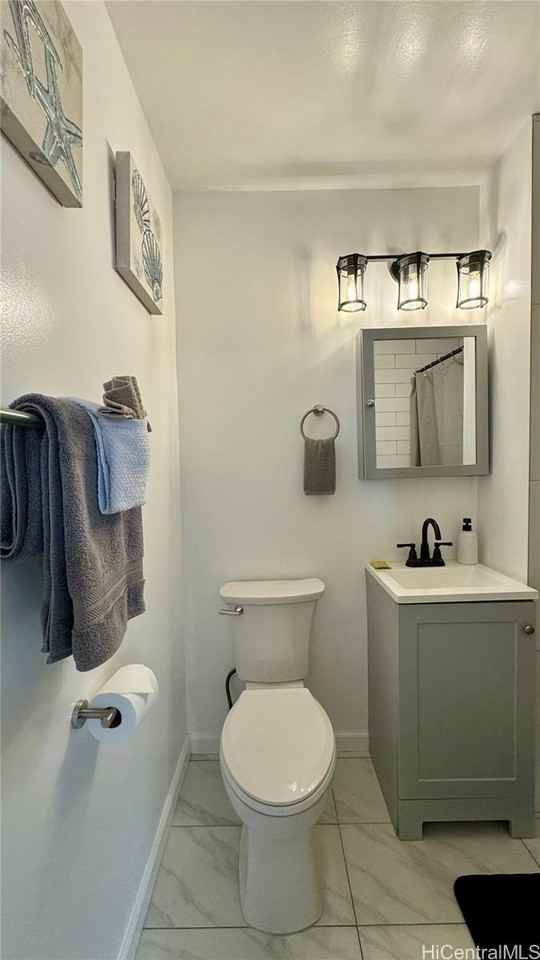 455 Lewers St - Photo 7 of 14