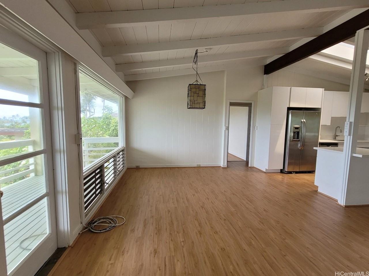 1069 Aalapapa Dr - Photo 3 of 16