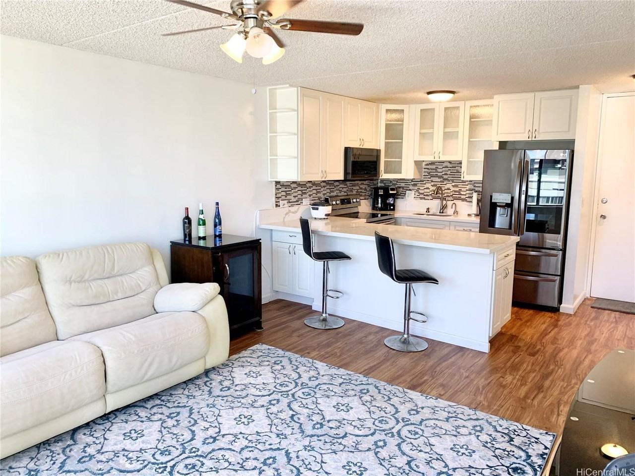 411 Hobron Ln #1505