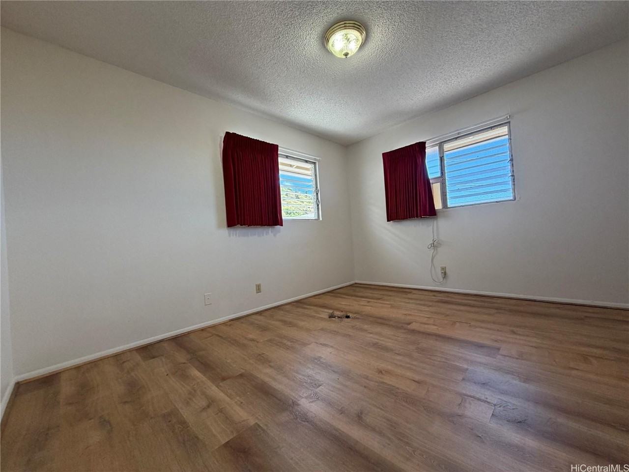 1849 9th Ave - Photo 4 of 7