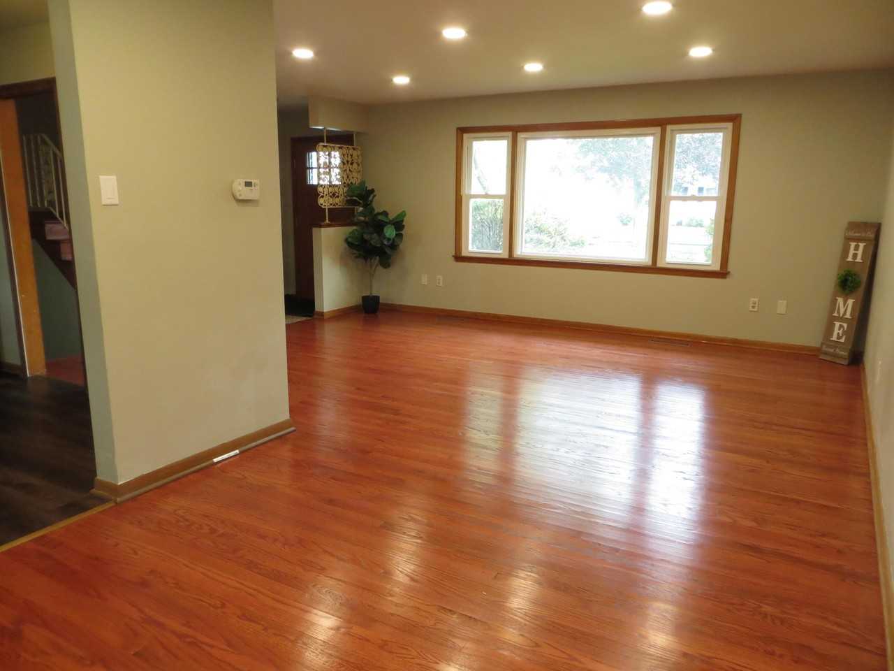 254 Sycamore Ln - Photo 3 of 13