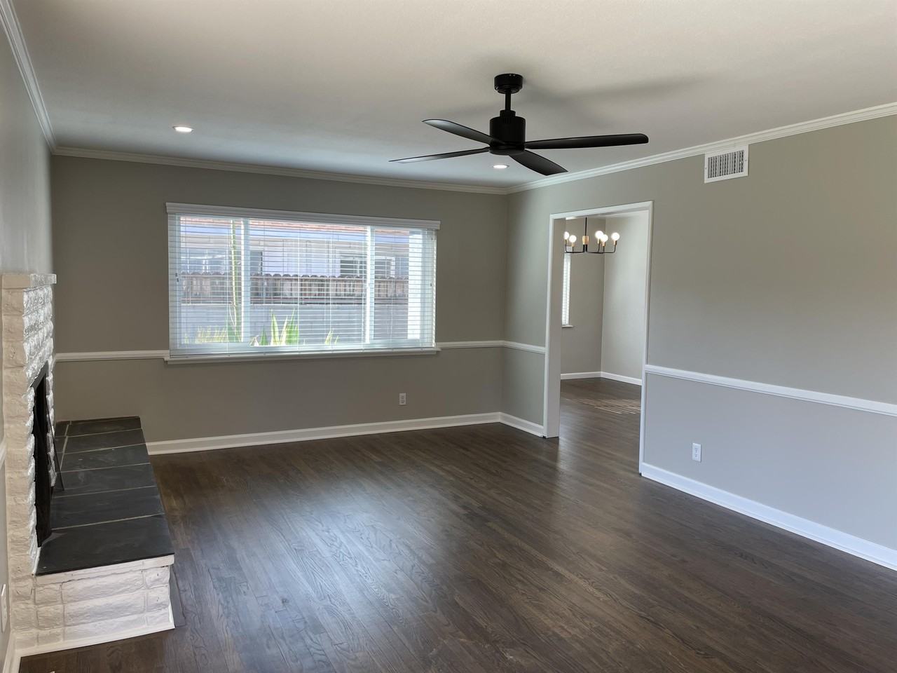 2634 Balfour Ave - Photo 2 of 41
