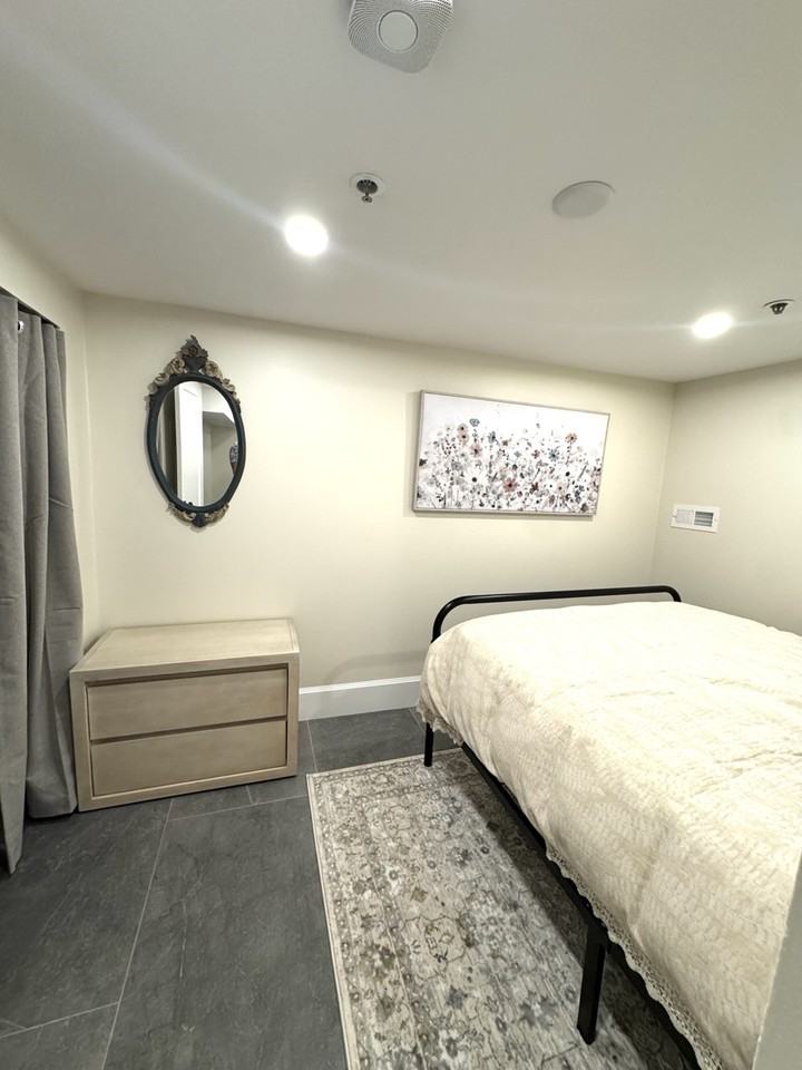 4298 West 11th Avenue - Photo 3 of 11